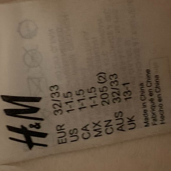 Minnie Mouse Slippers Size 1-1.5 - Picture 4 of 4